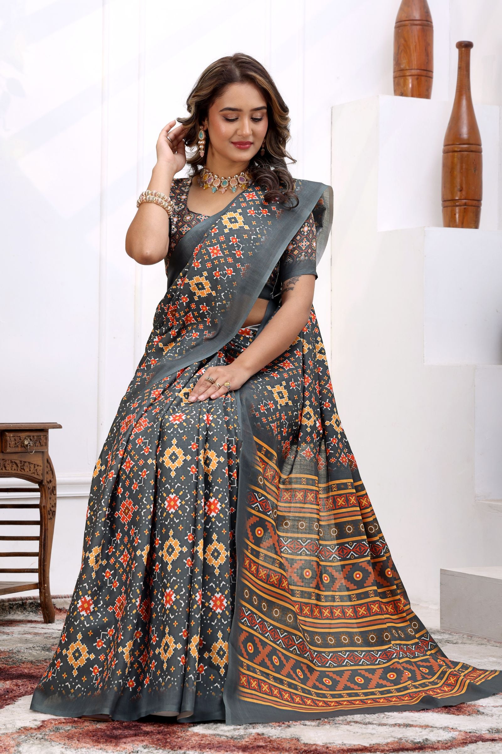 Agnika — Charcoal Grey Ikat Print Cotton Linen Saree