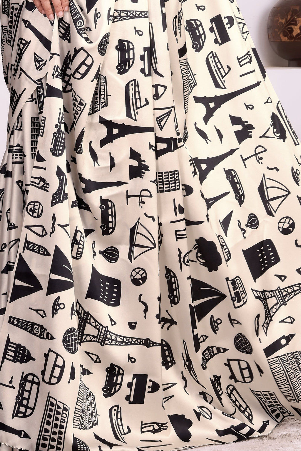Avanti — Urban City Mono Satin Silk Printed Saree
