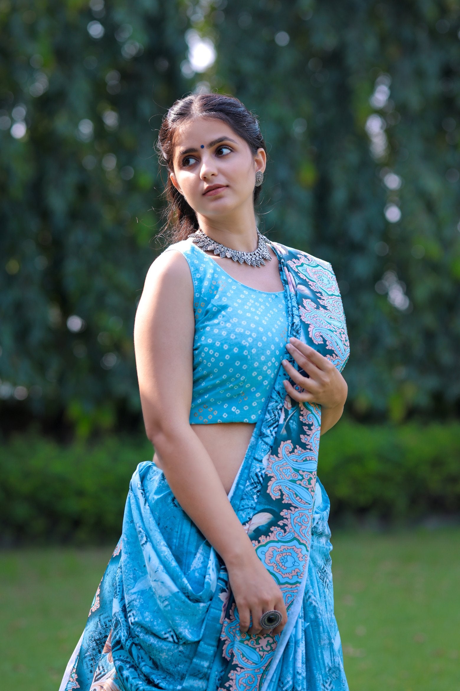 Varuni — Elegant Aqua Floral Silk Saree