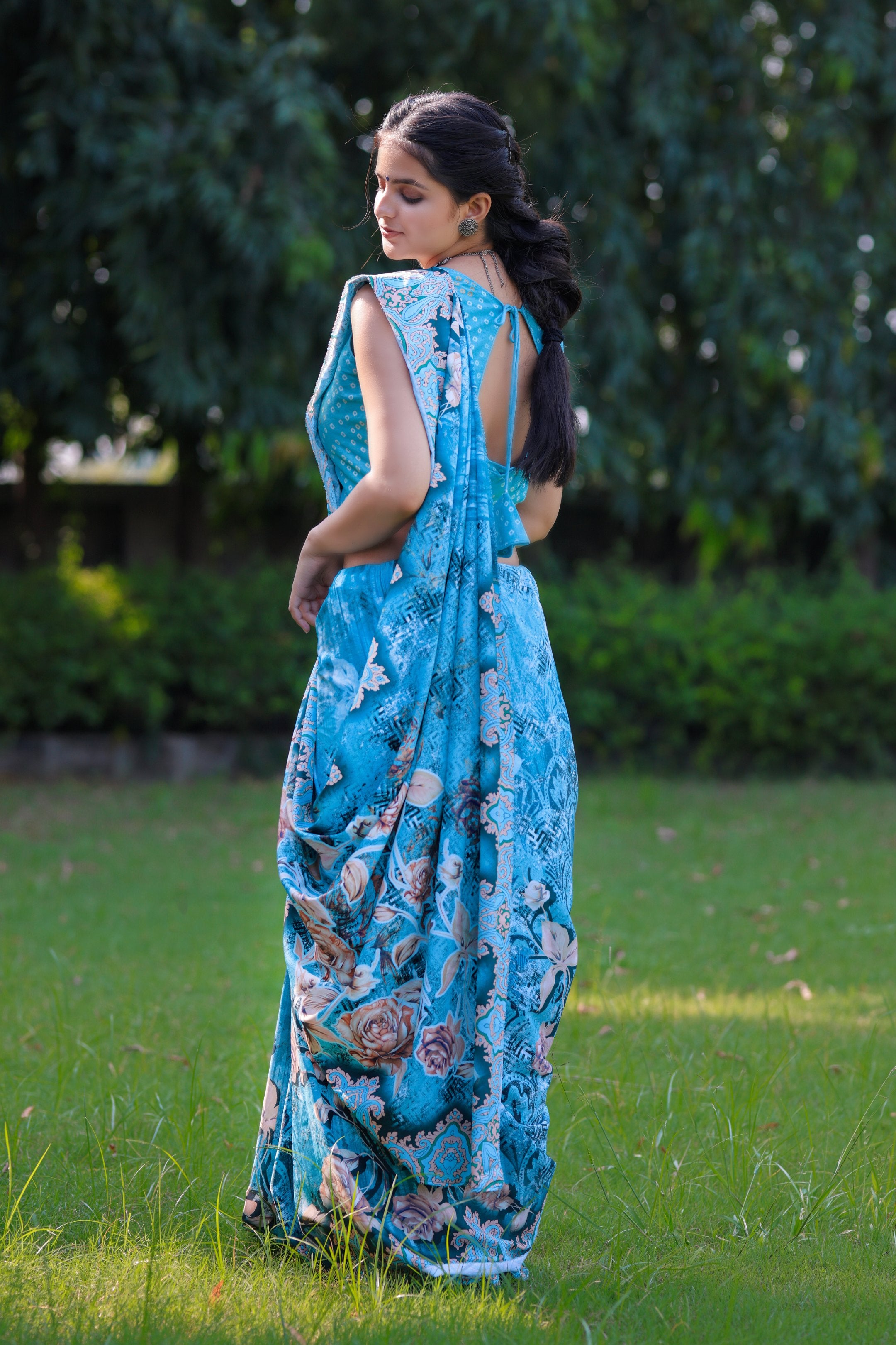 Varuni — Elegant Aqua Floral Silk Saree