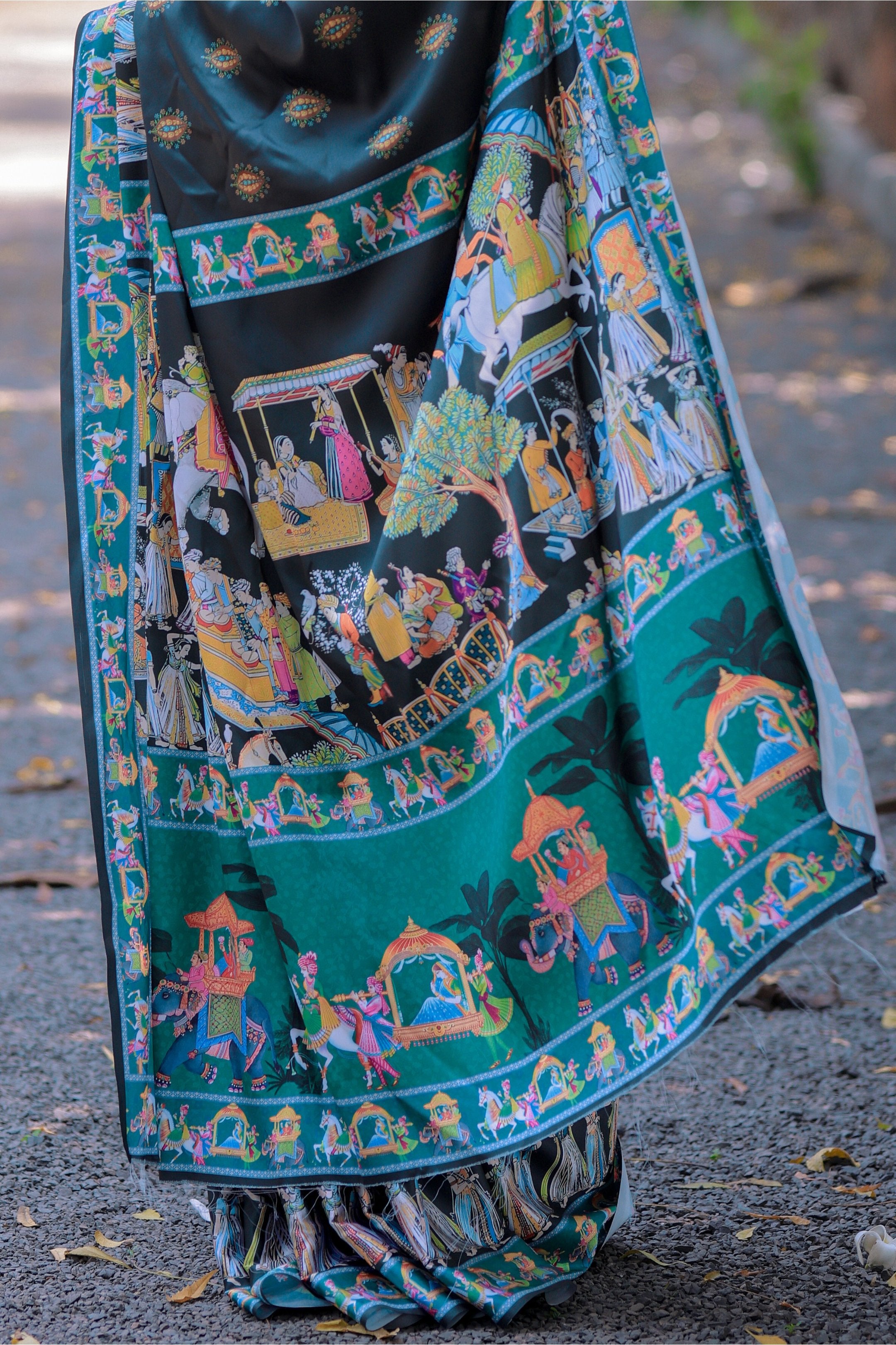 Shyama — Artistic Motif Dark Green Silk Saree