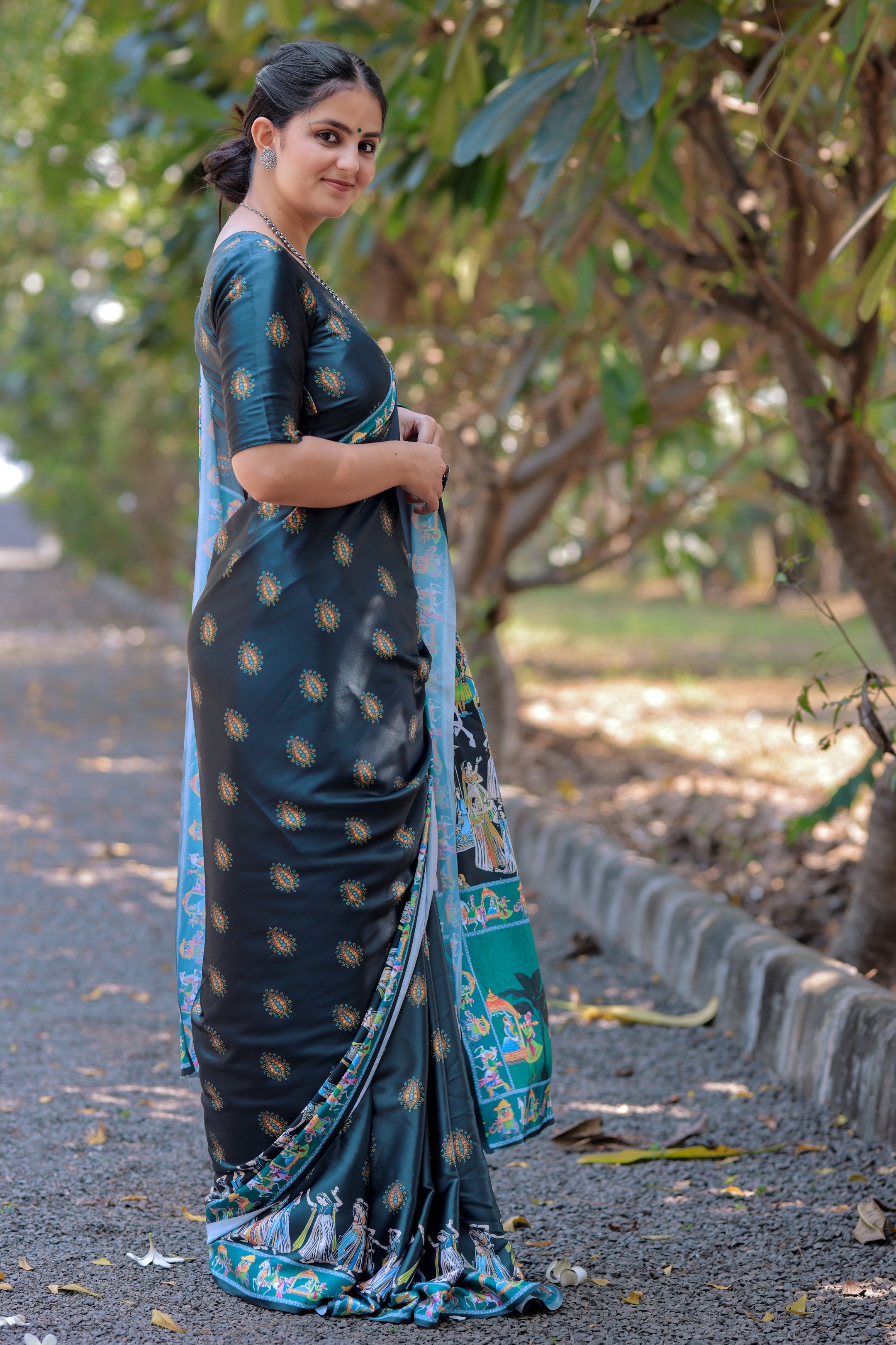 Shyama — Artistic Motif Dark Green Silk Saree