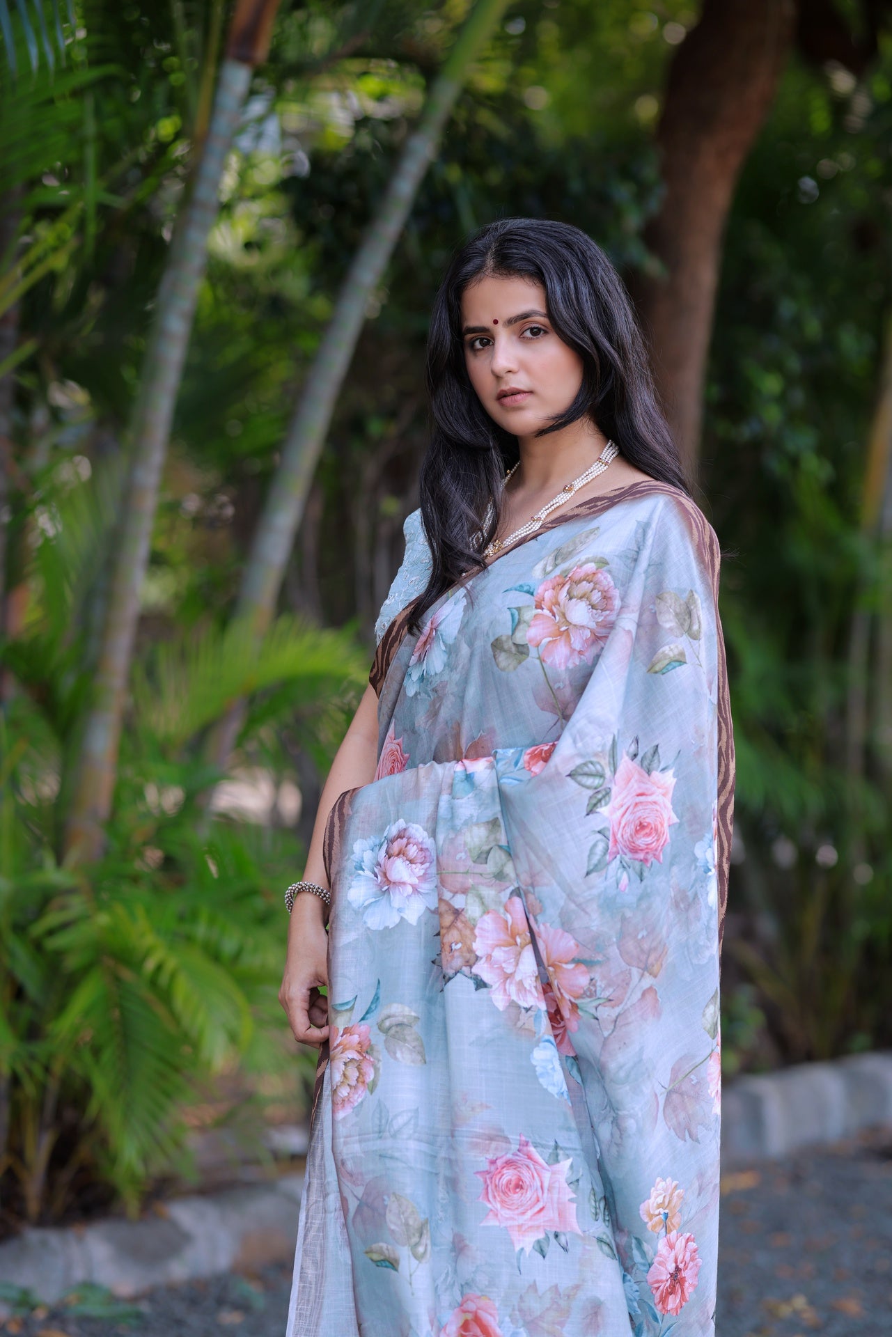 Elegant Pastel Floral Saree in Gray - Pativrata