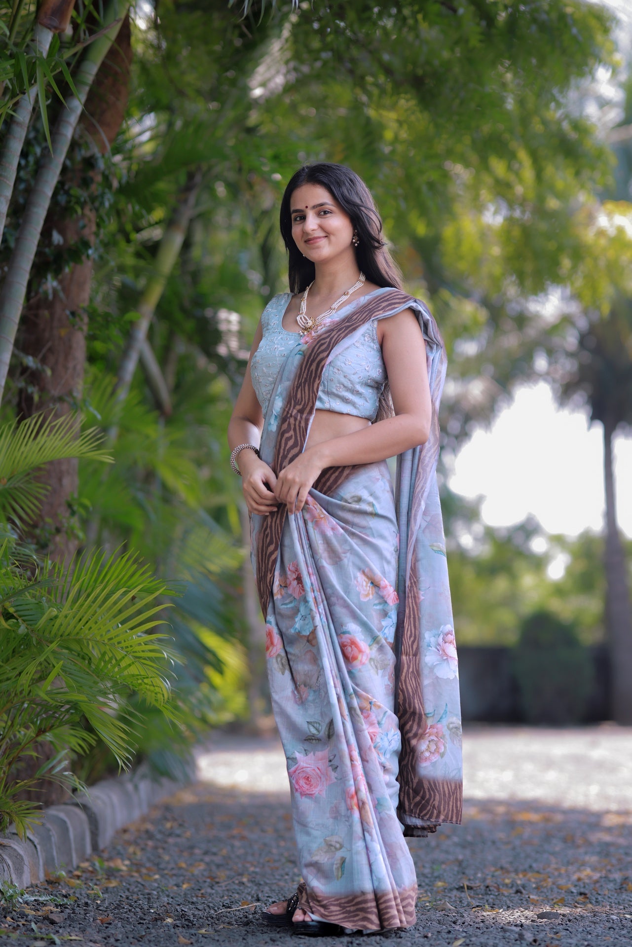 Elegant Pastel Floral Saree in Gray - Pativrata