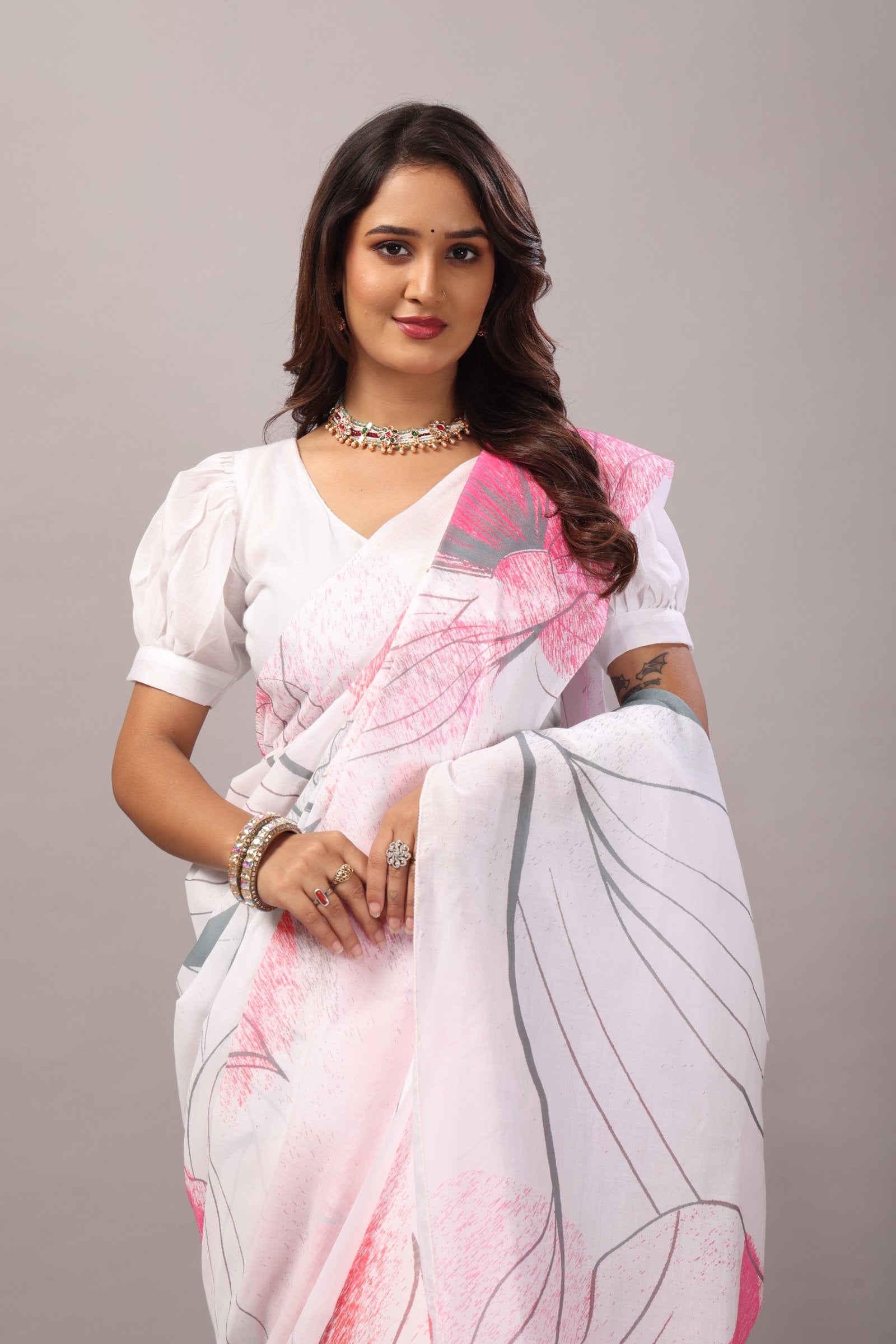 Haripriya — Subtle Petal Print Mull Cotton Saree