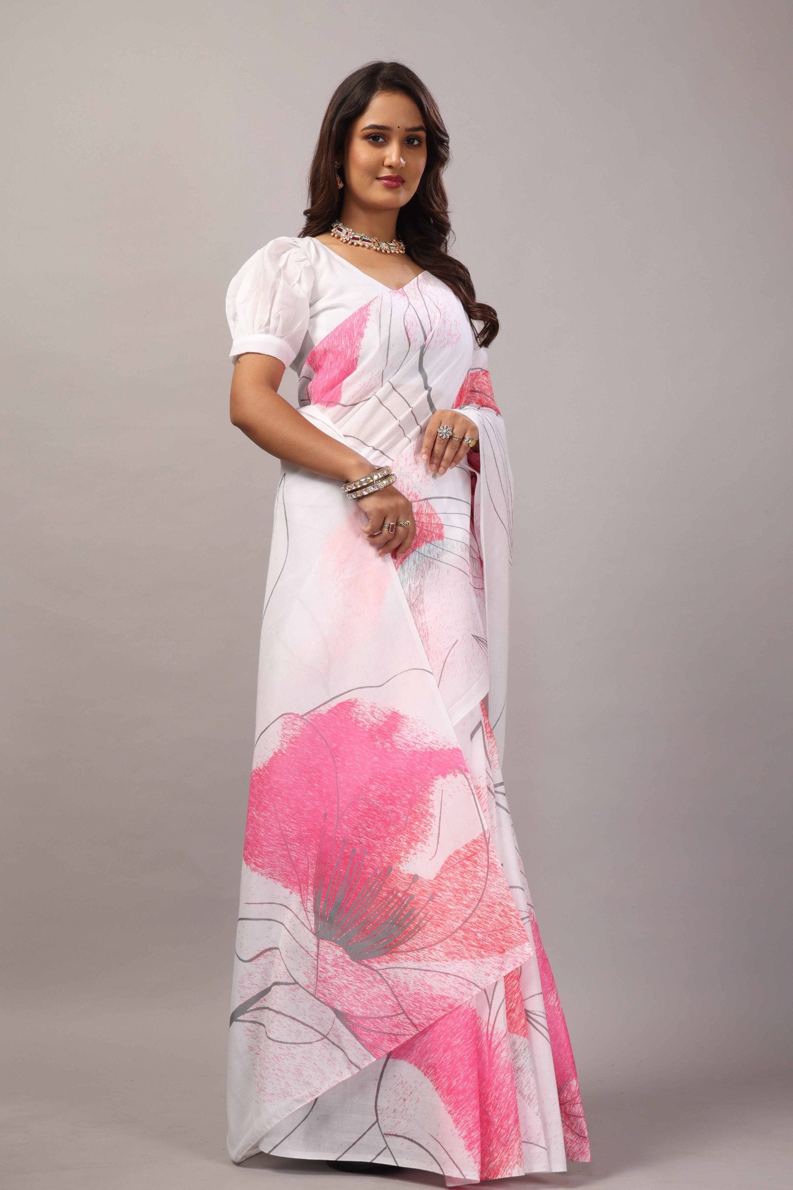 Haripriya — Subtle Petal Print Mull Cotton Saree