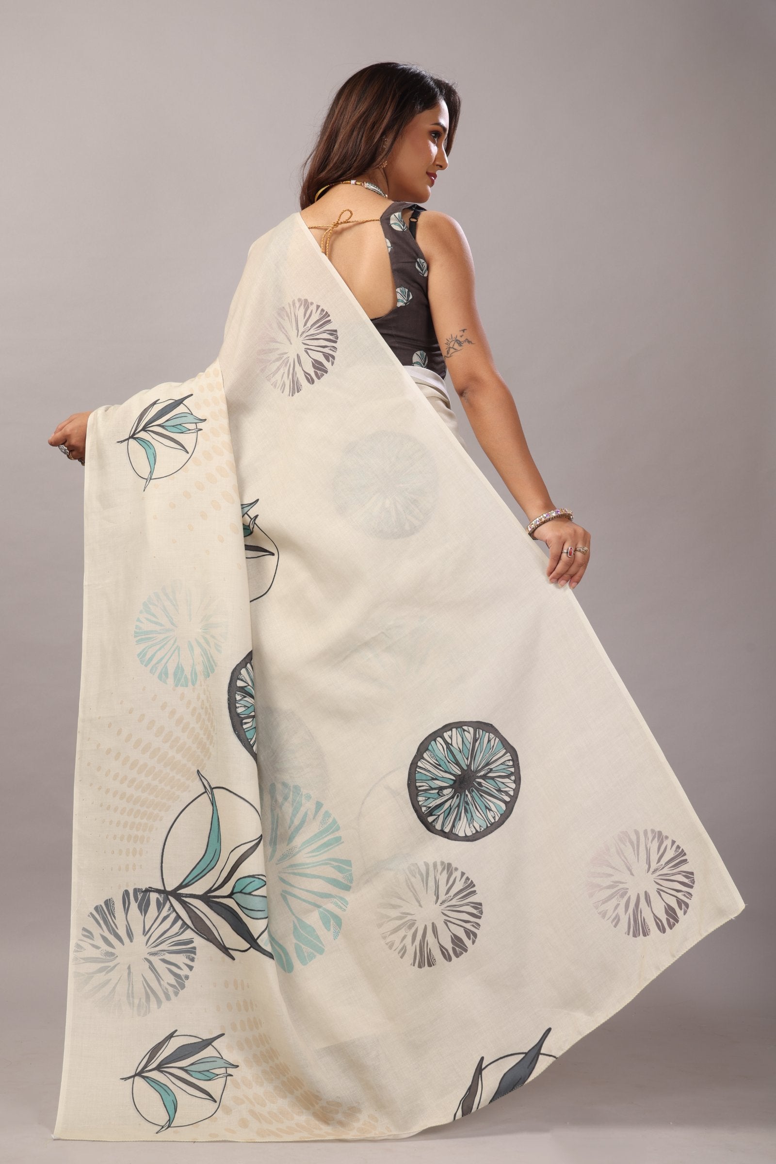 Ishani — Breeze Floral Mull Cotton Saree