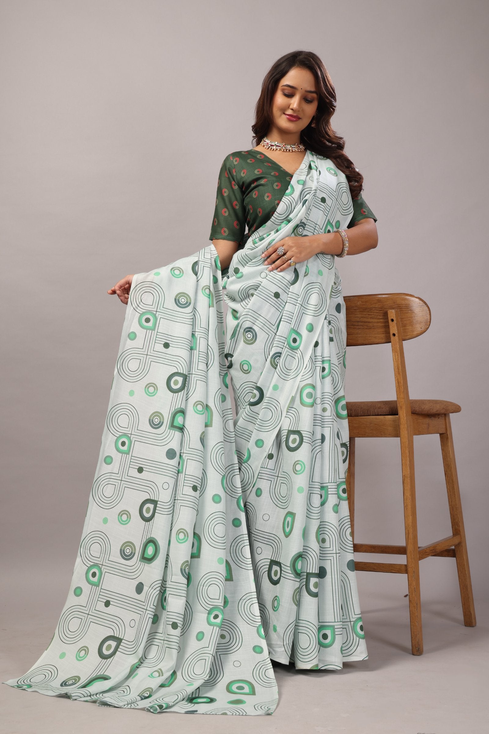 Kalavathi — Geometric Pattern Cotton Linen Saree