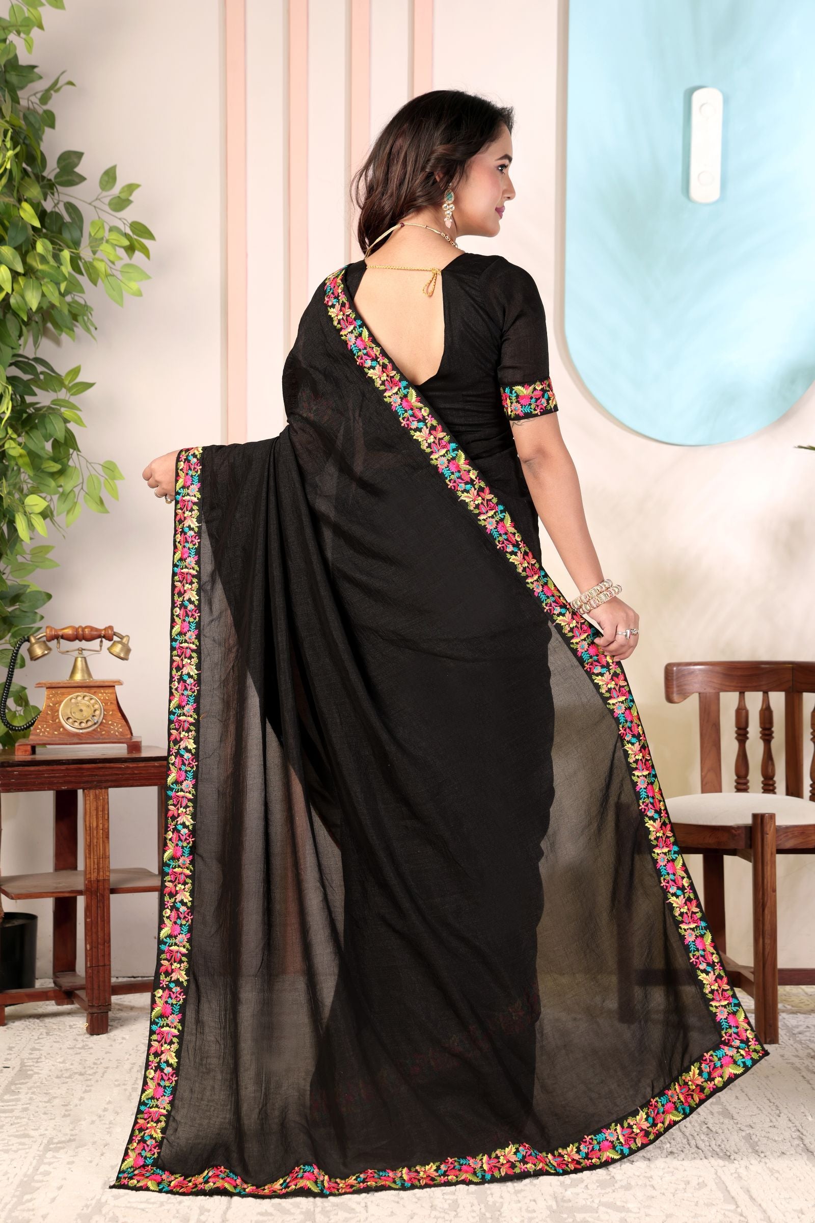 Medhika — Festive Black Vichitra Silk Saree