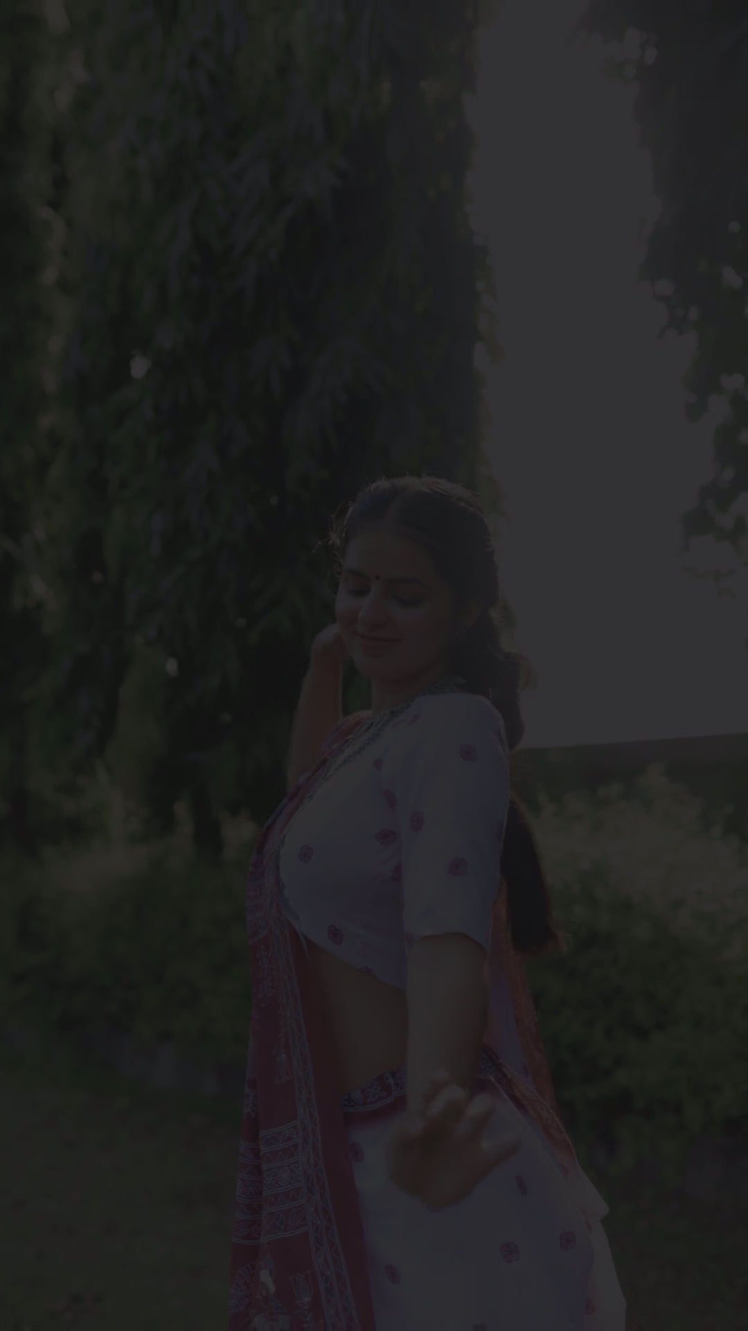 Tribal Style Traditional Rani - Pink Saree