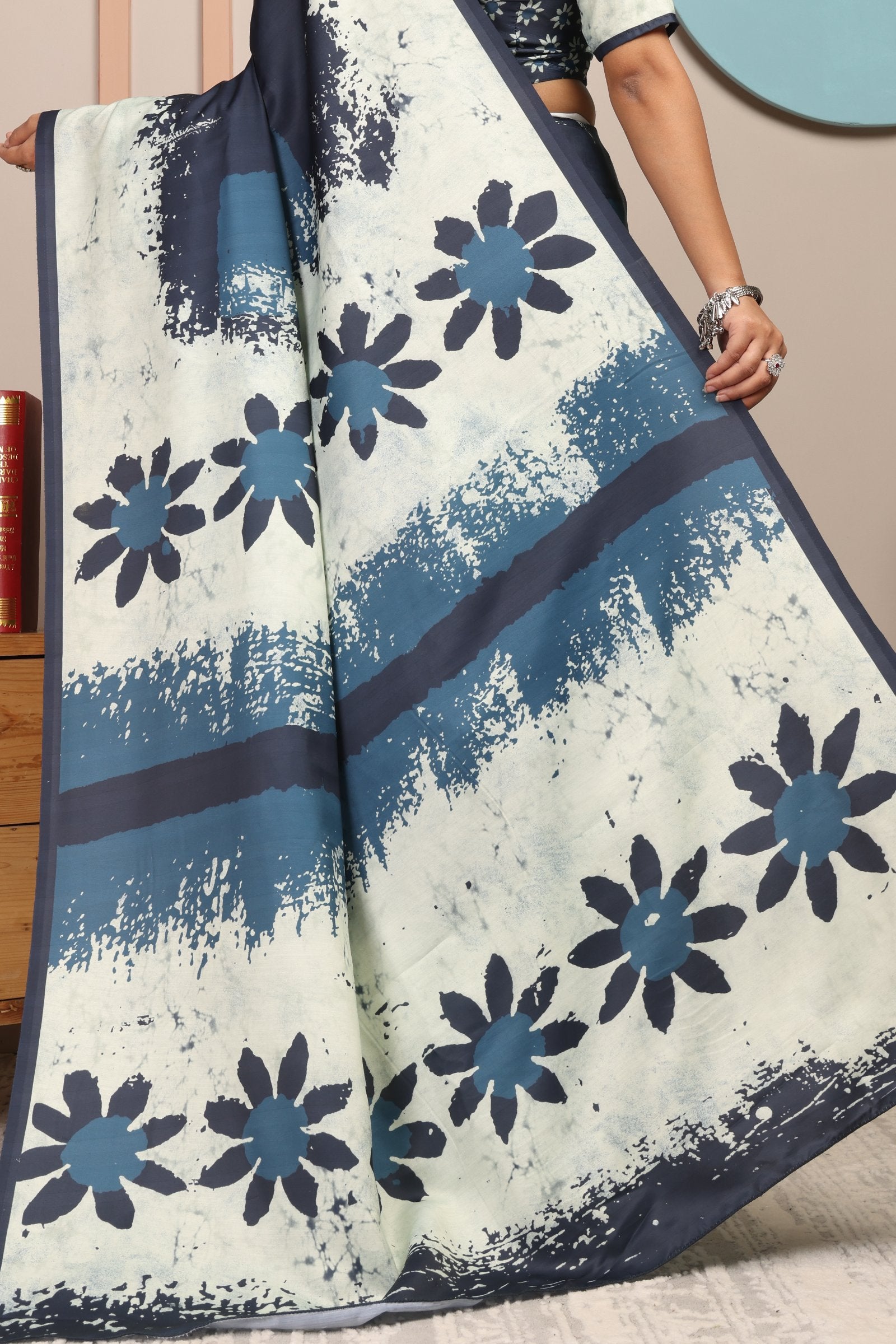 Vaidehi — Indigo Petal Breeze Cotton Linen Saree